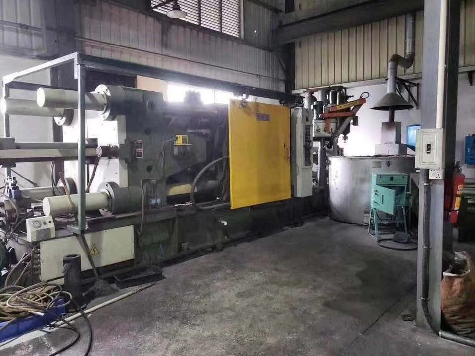壓鑄機(jī)回收 (2)